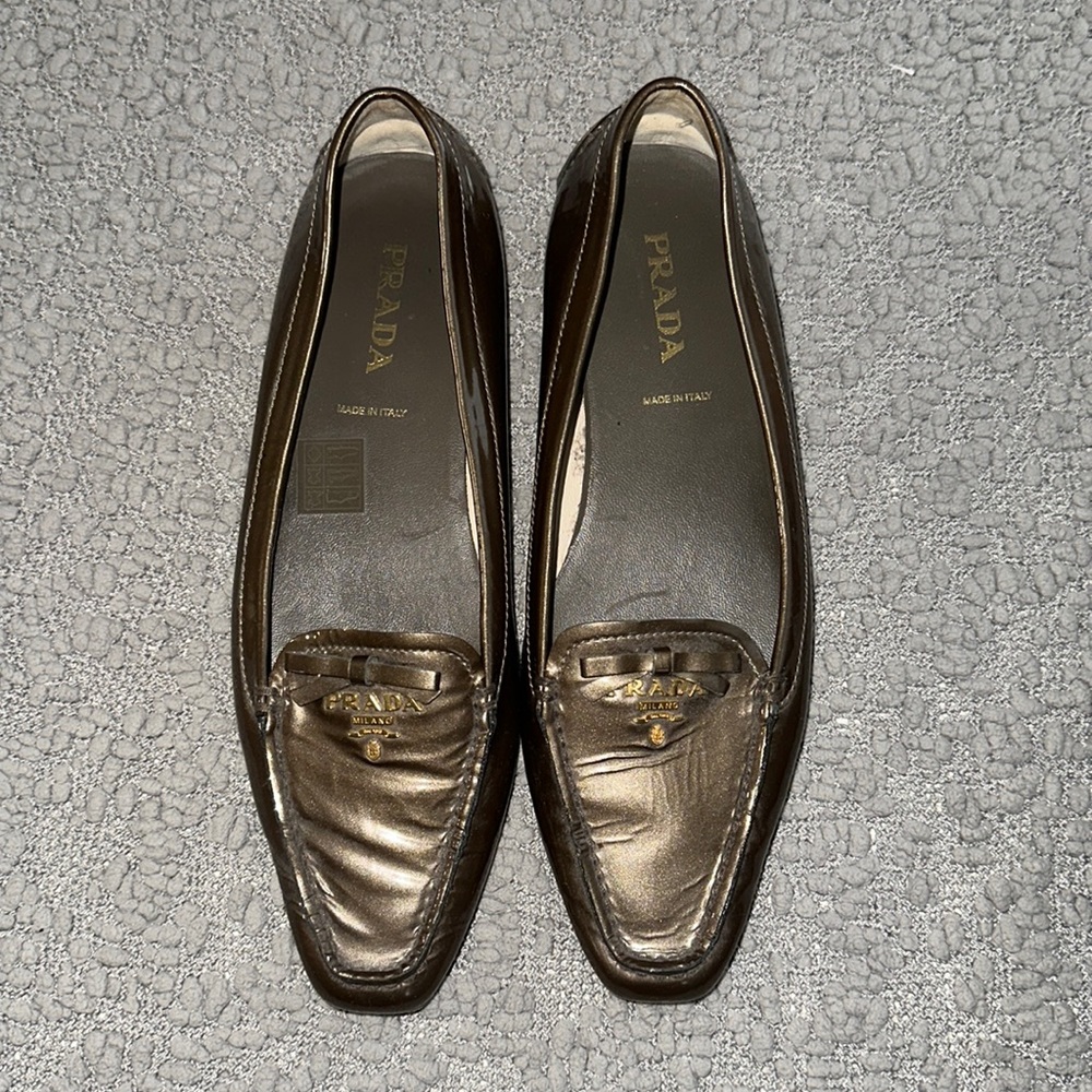Prada flats/loafer size 8 (EU 38)